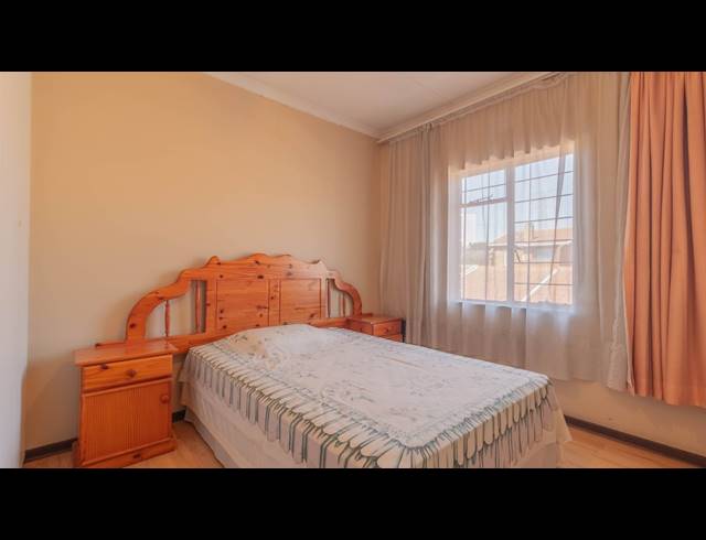 3 BEDROOM APARTMENT FOR SALE IN BEDFORD GARDENS